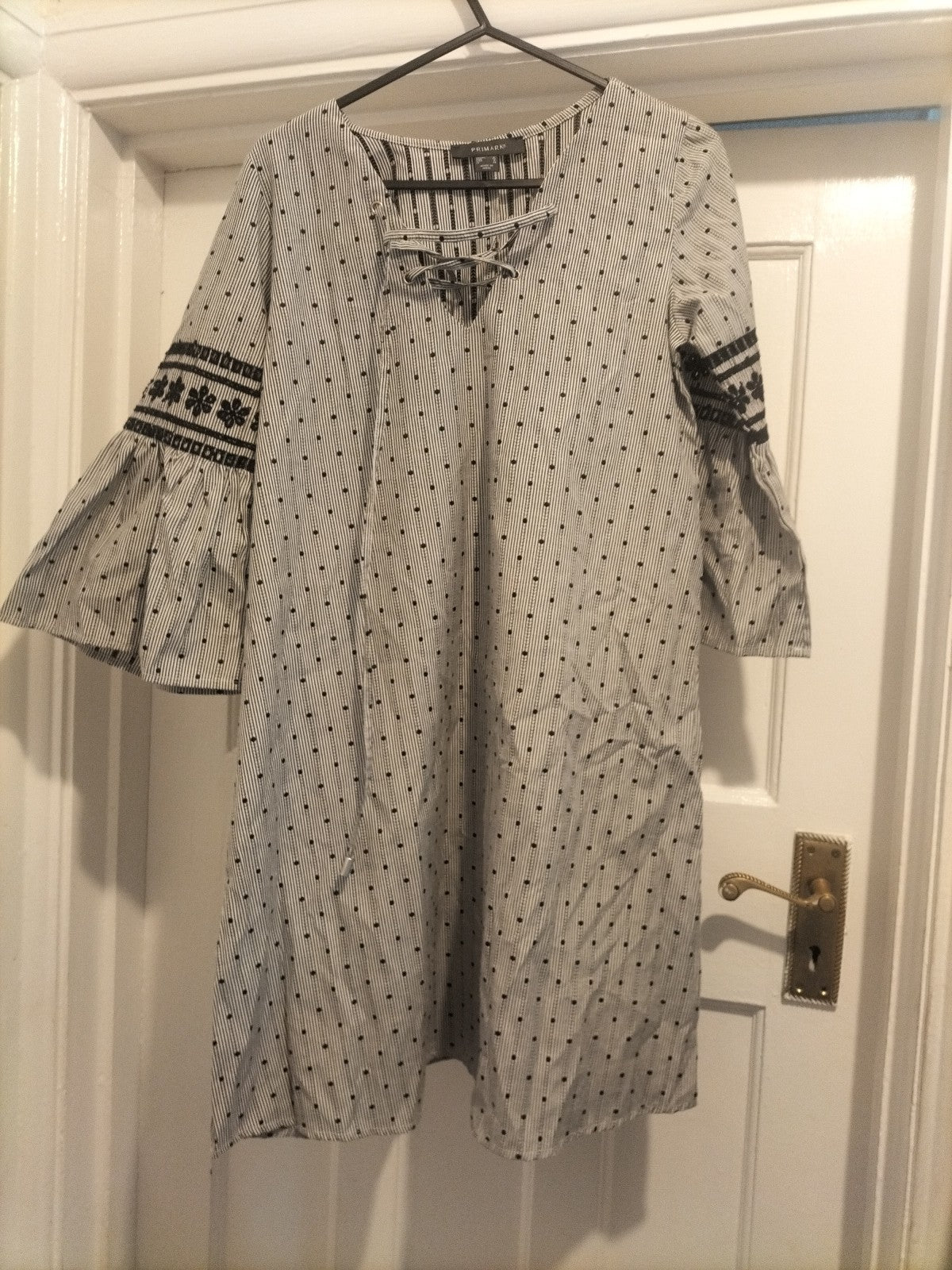 Ladies Primark Size 4 Black White Short Flute Sleeved Dress