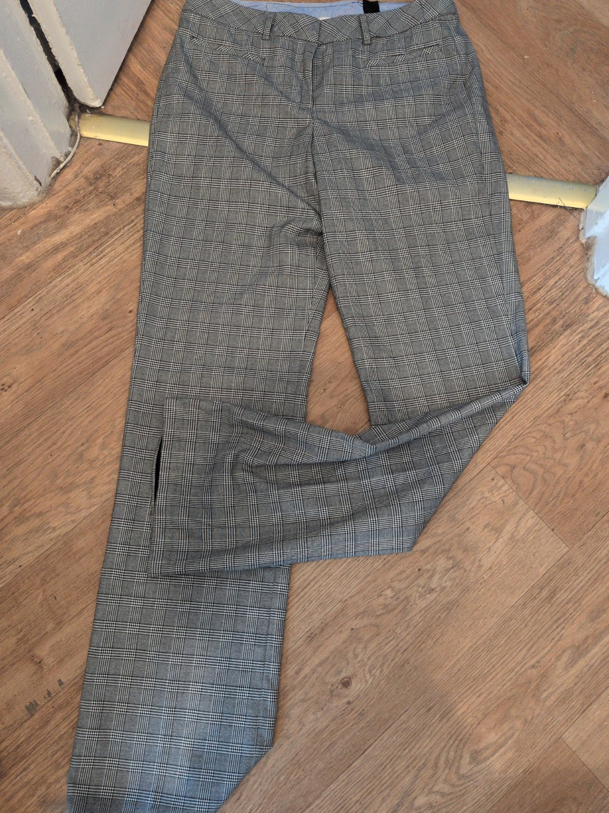 Ladies Size 8 Black Check Trousers Missing Button