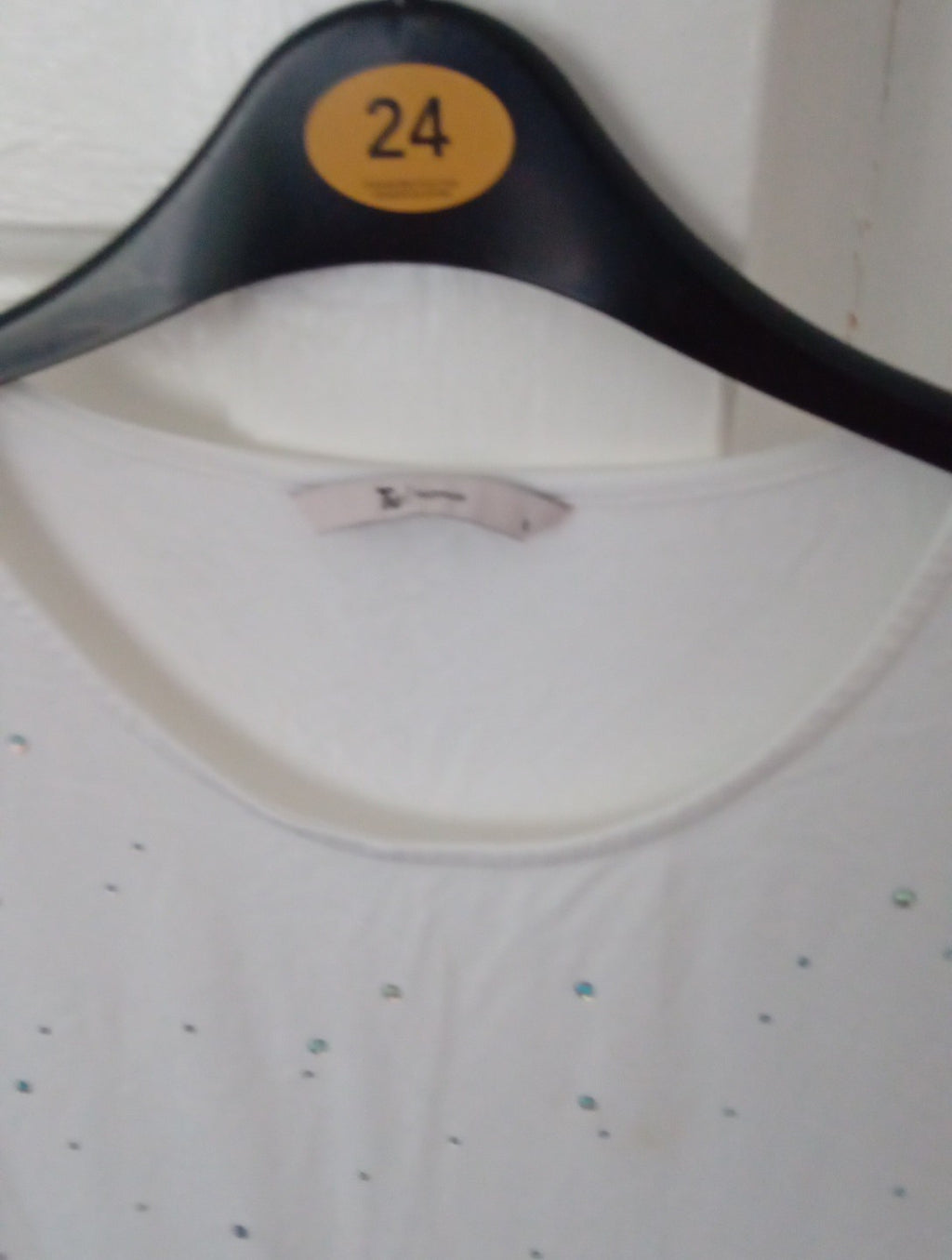 Ladies White T.shirt With Sequins Size 8 TU