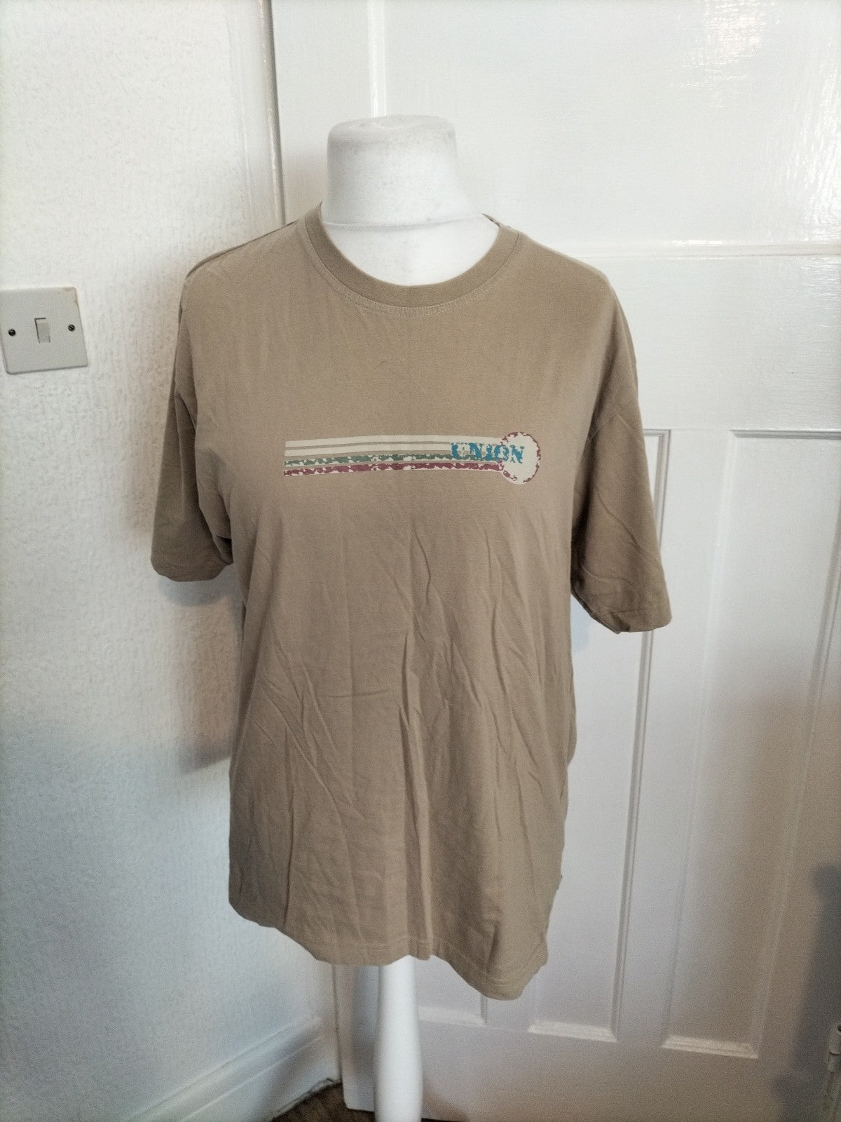 Mens Jeff&Co Size M Beige Short Sleeve Printed Tshirt