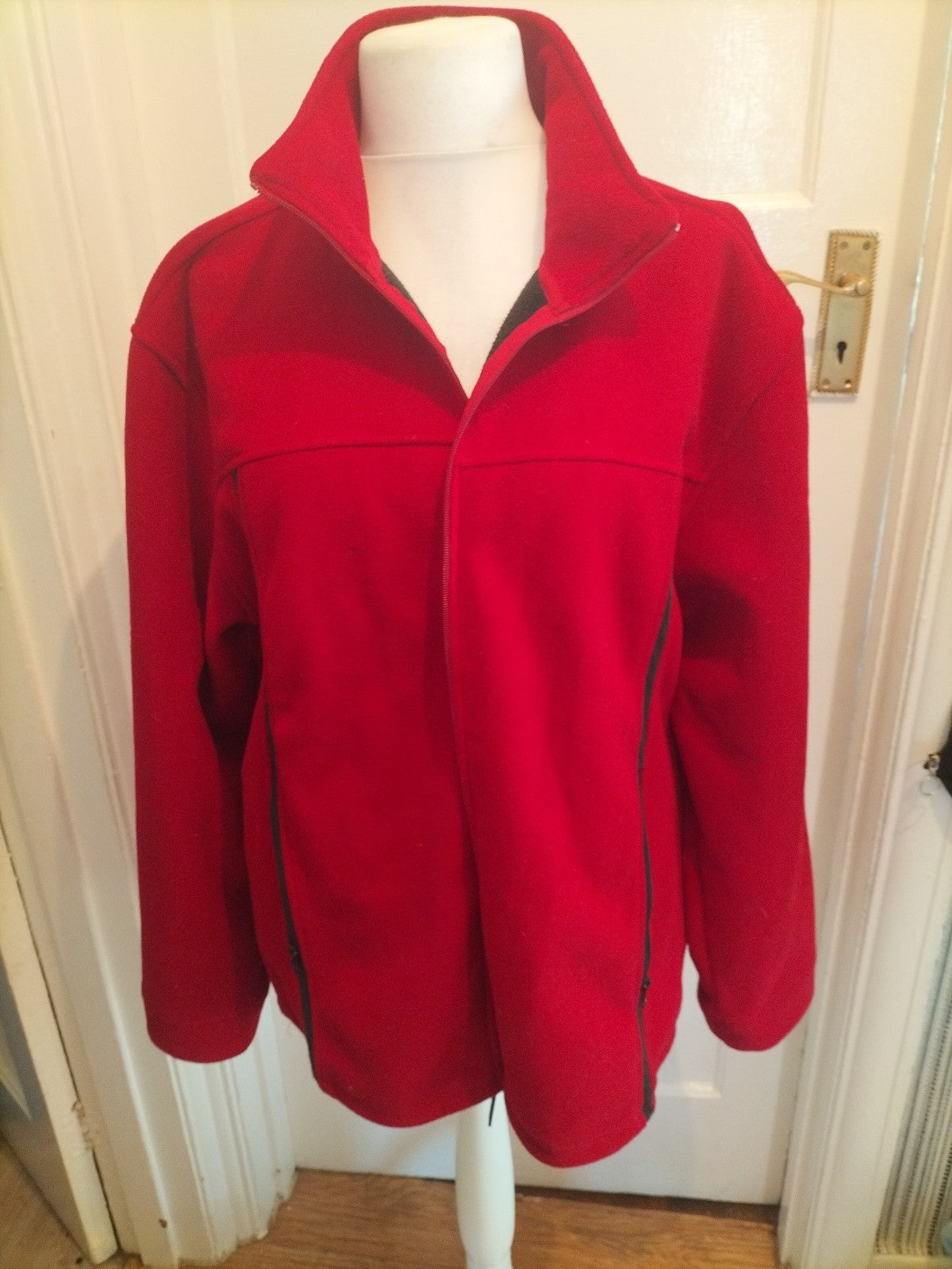 Mens Active Sportswear Size XL Red Full Zip Jumper