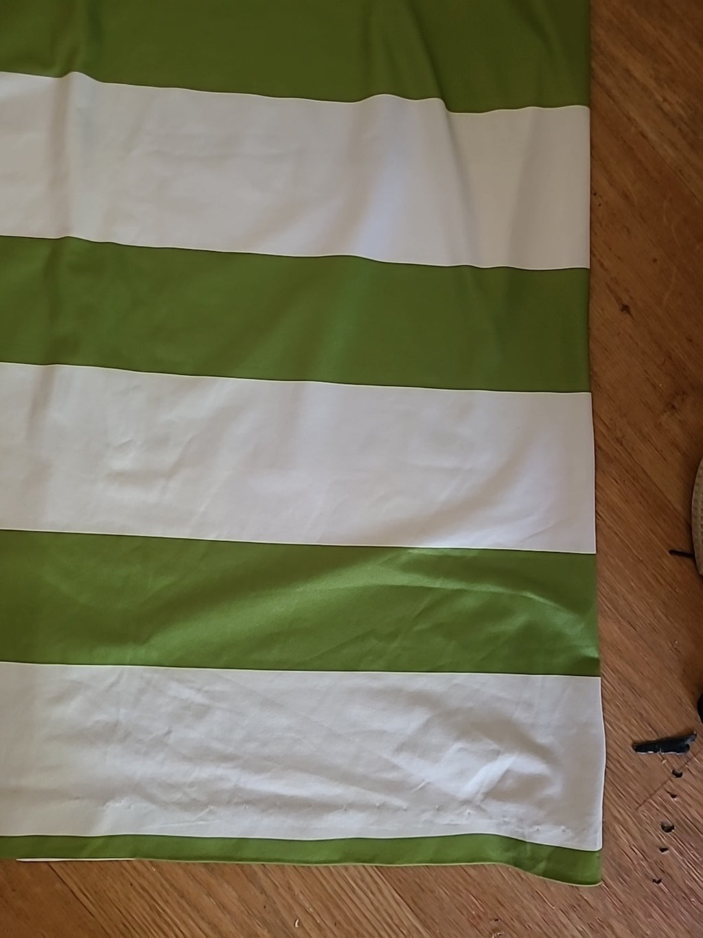 Ladies Size 4xl (22) Green/ White Striped Skirt