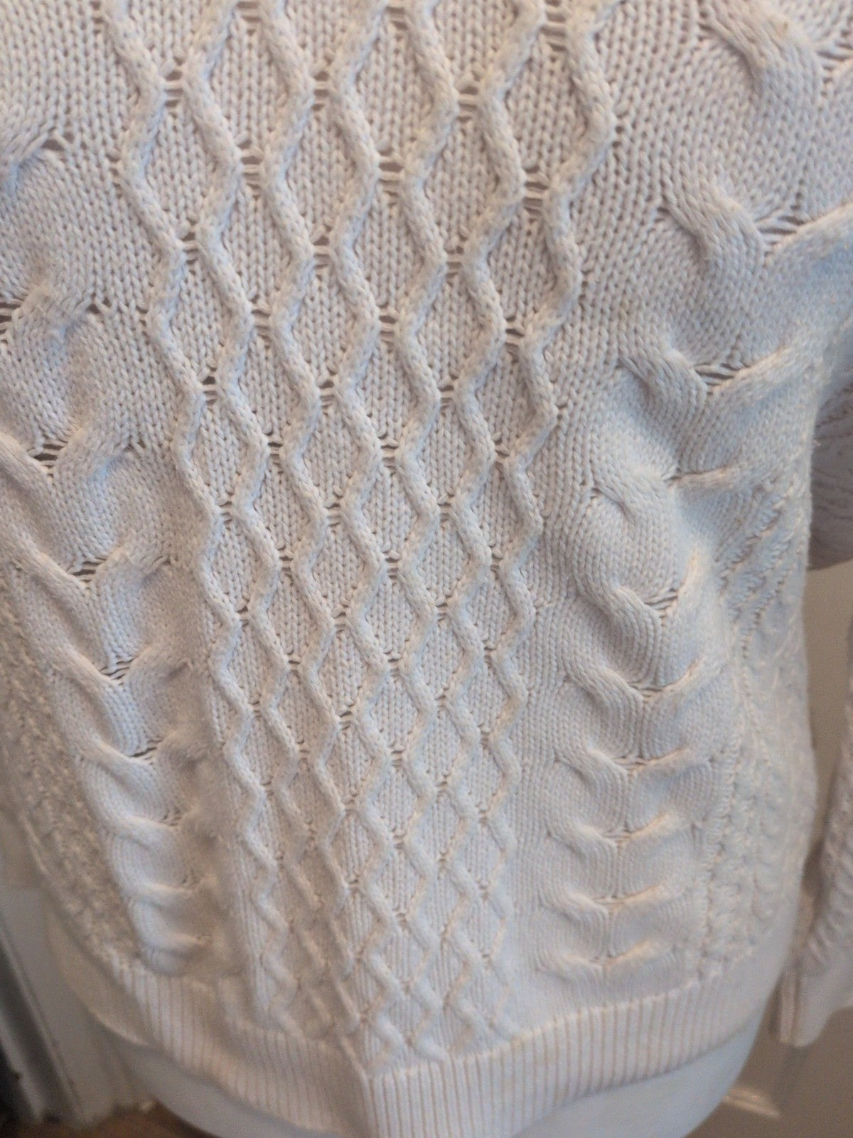 Ladies Tu Size 14 White Knit V Neck Long Sleeve Jumper(Small Marking)