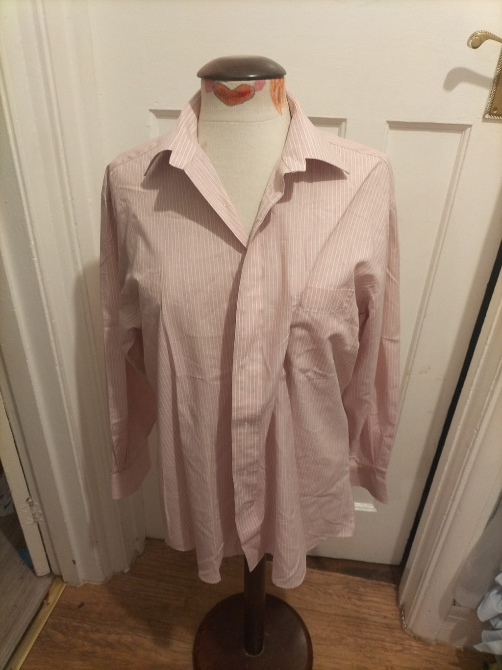 Mens Van Heusen Size 15.5" Collar Pink Amd White Striped Formal Shirt