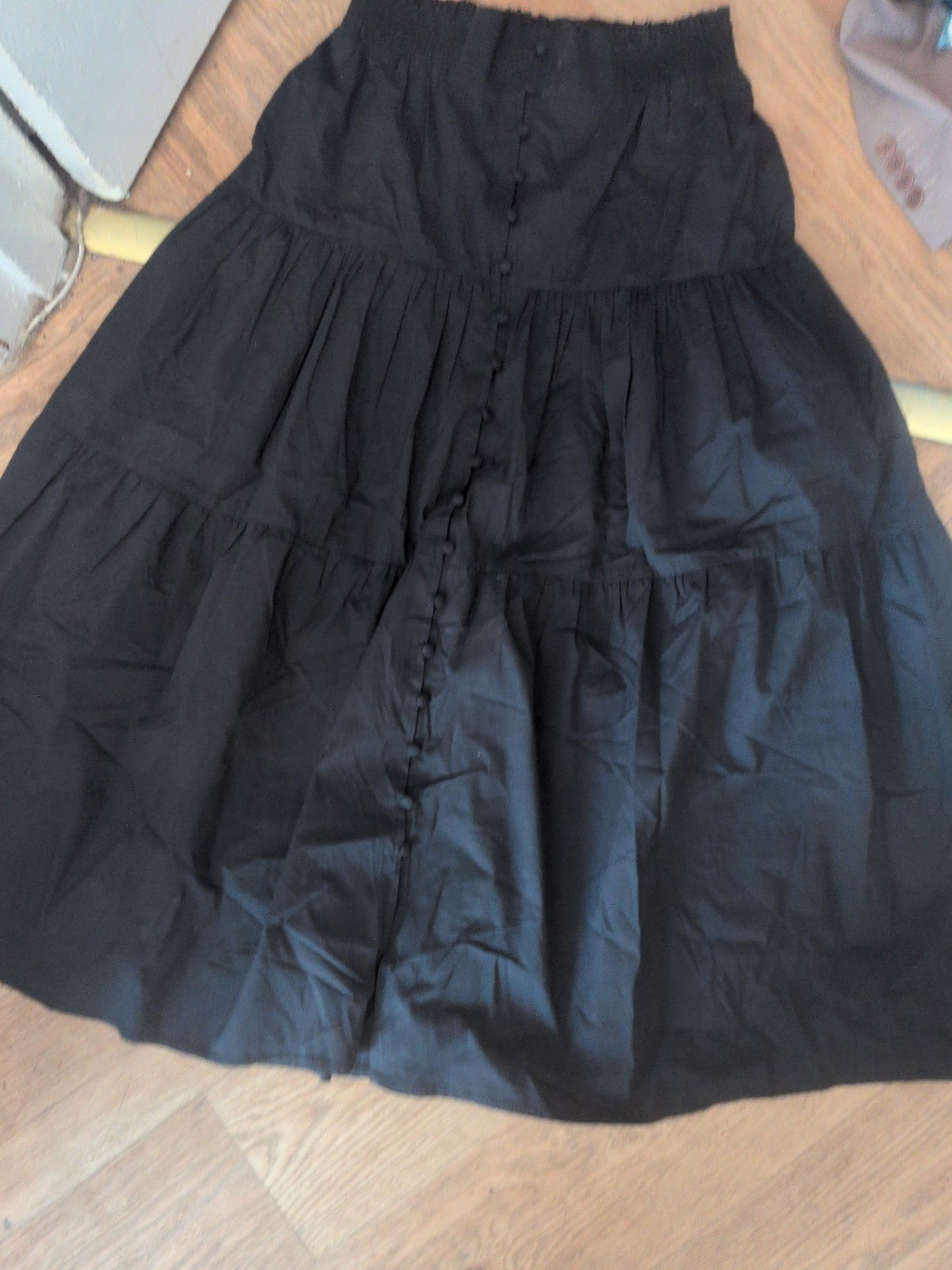 Small Ladies Black Flare Skirt Elasticated Midi-long
