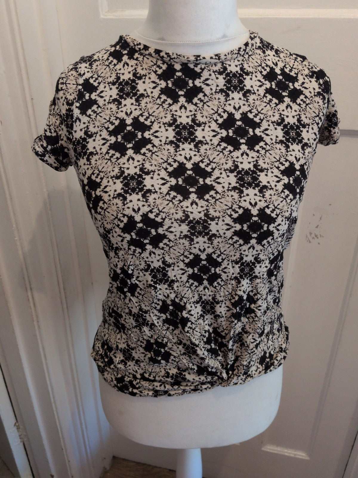 Next 6 White Black Short Sleeve T-shirt