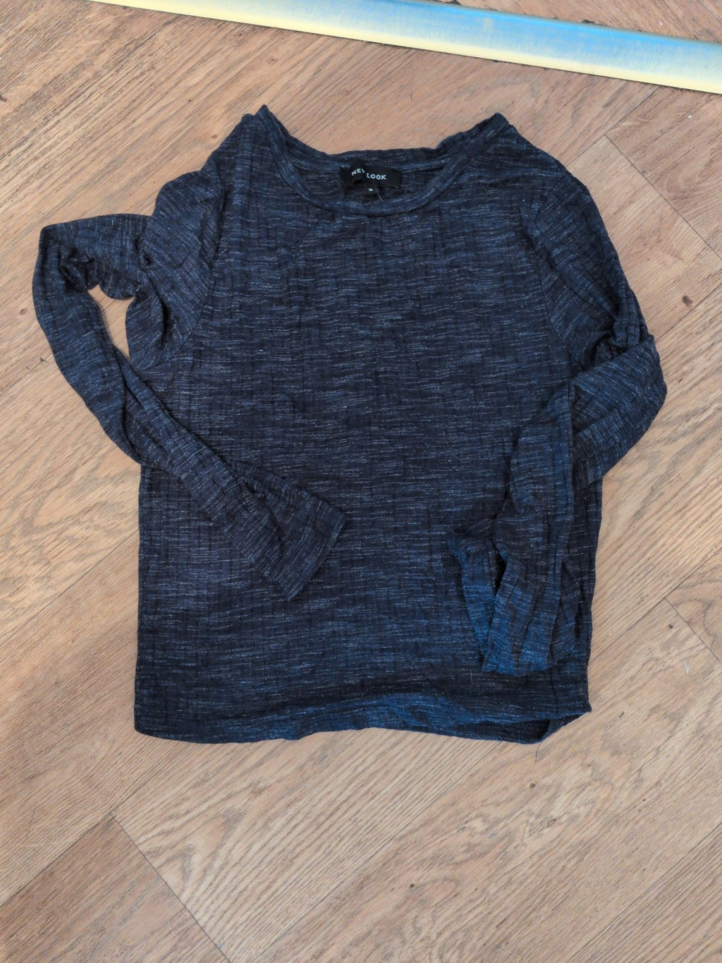 New Look 8 Navy Long Sleeve T-shirt