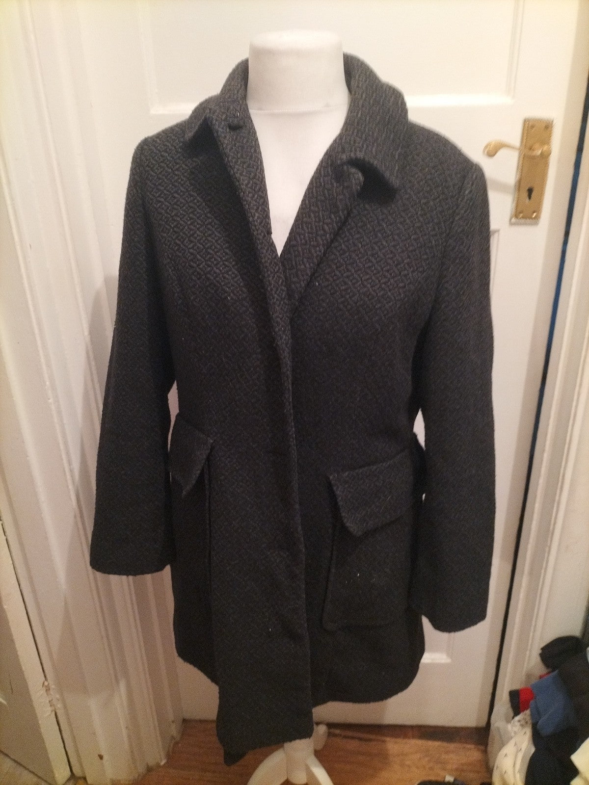 Tu 16 Black Grey Collared Jacket Lined