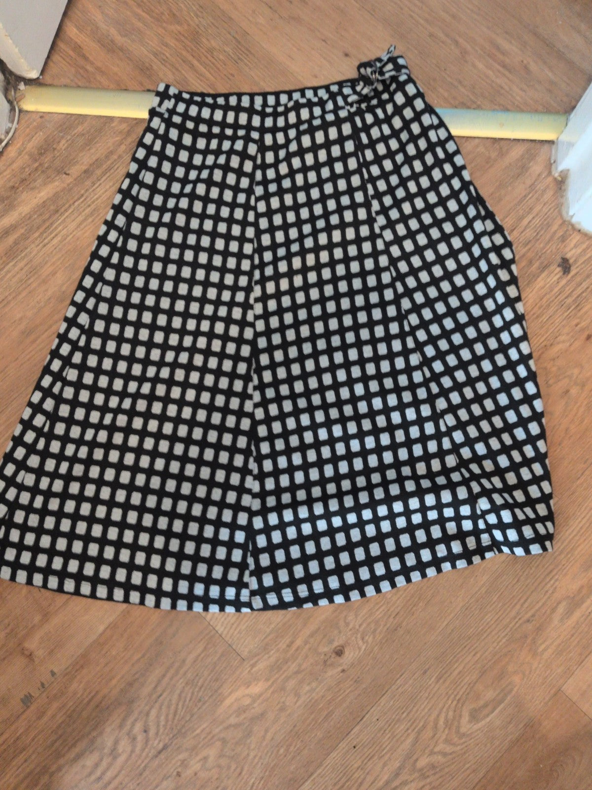 Bomarche 10 Grey And Black Flare Skirt Midi