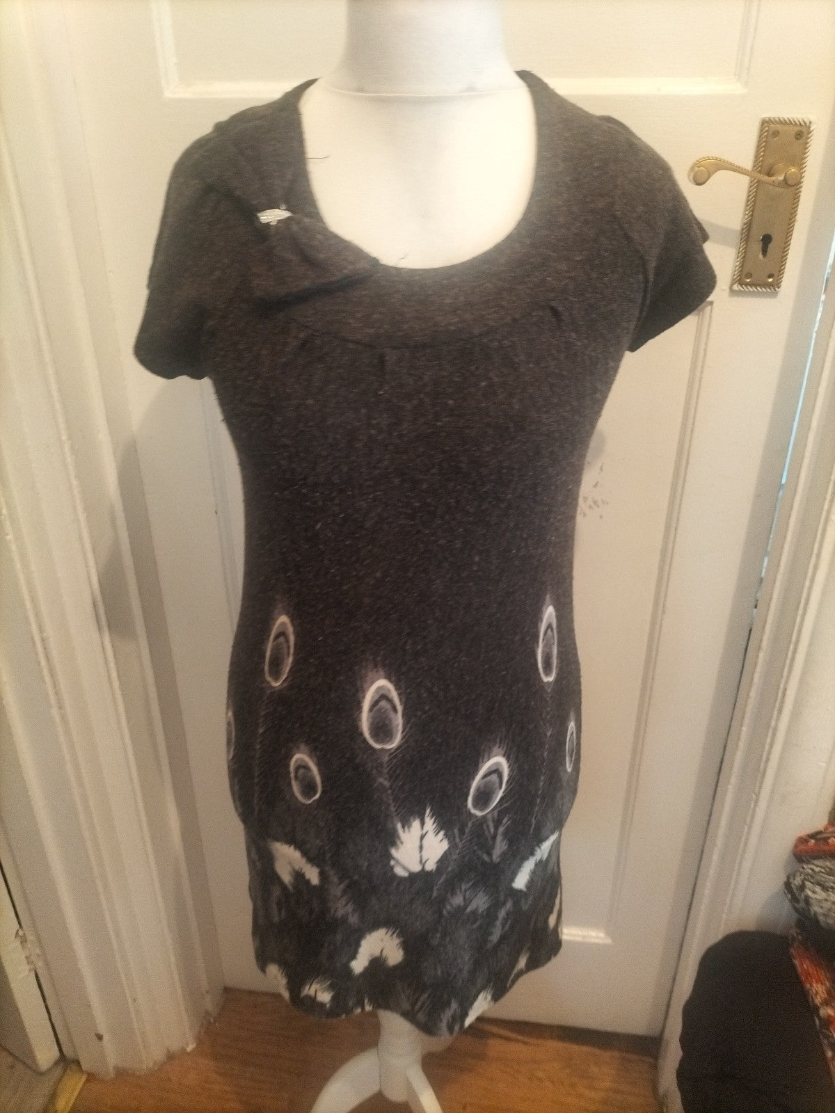 Ladies New Look Size 12 Grey Floral Short Sleeved Midi Dress