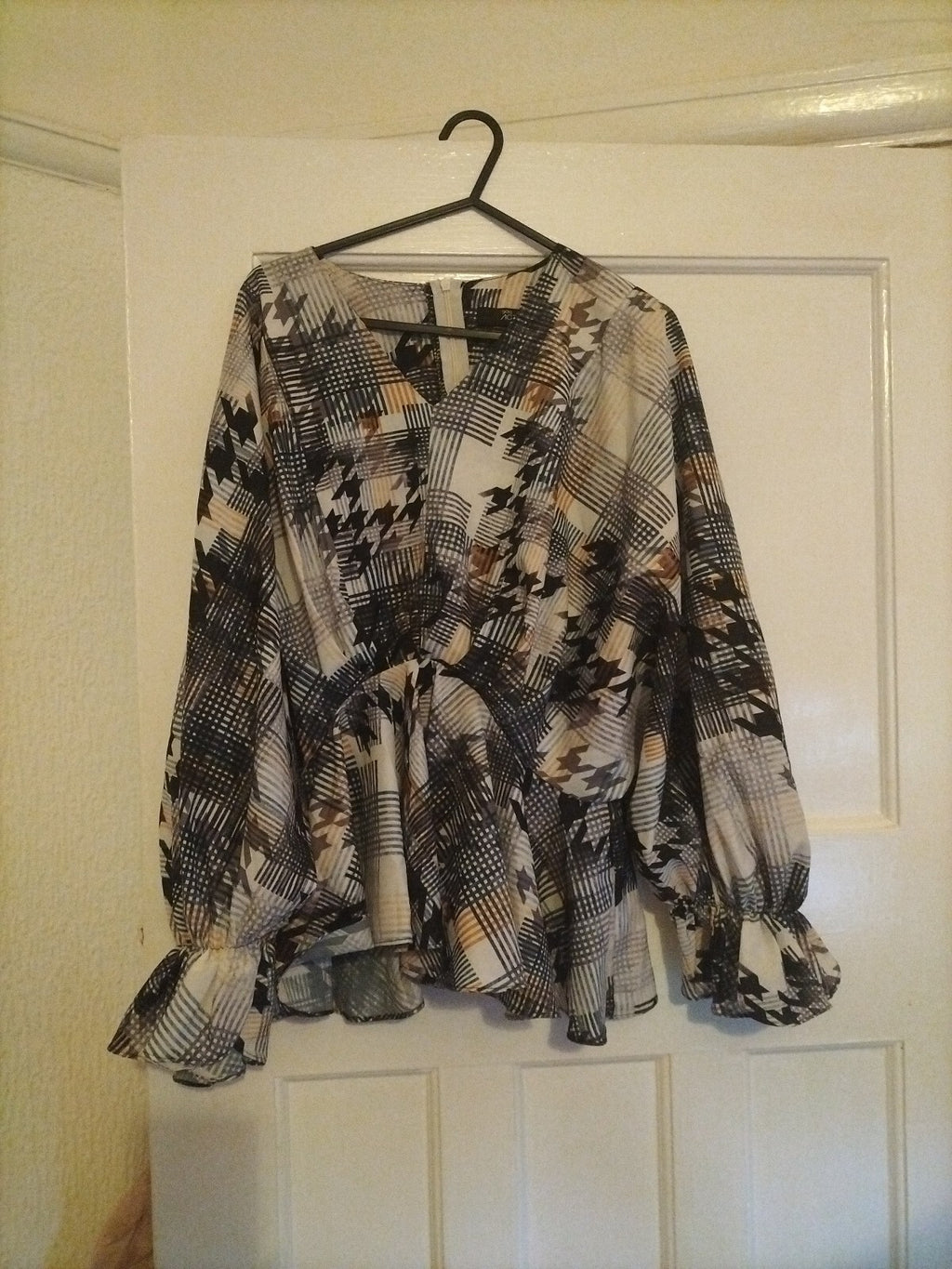 Ladies Gdg Actuel Size Small Multi Coloured Long Sleeved Blouse