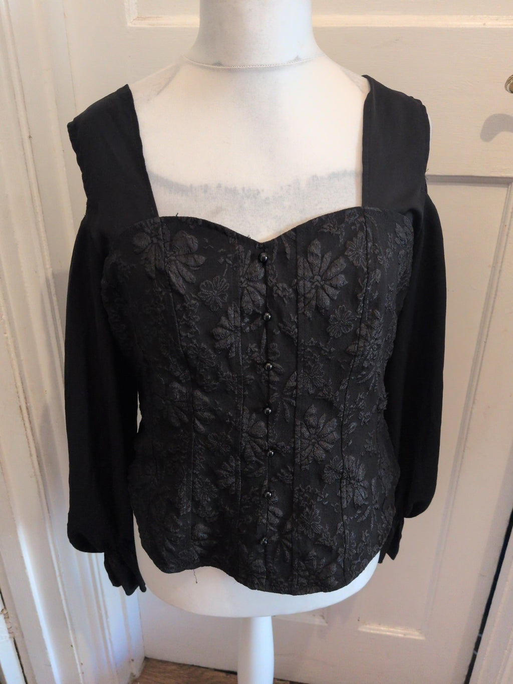 Ladies Size 2XL Black Bubblehem Pattern Long Sleeve Top