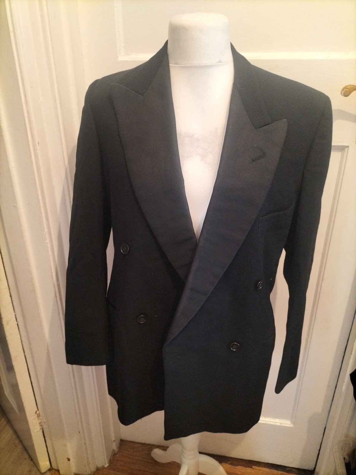 Sumrie Tailored Large Black Suit Jacket