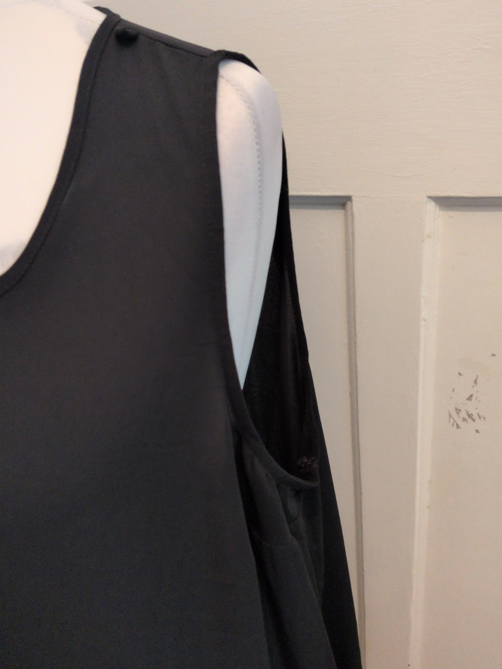 New Look Inspire 22 Black Sleeveless Blouse