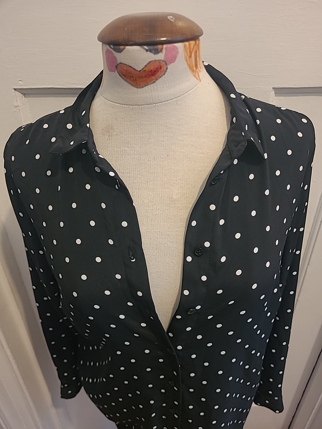 Ladies Peacocks Size 12 Black White Spotted Long Sleeve Blouse