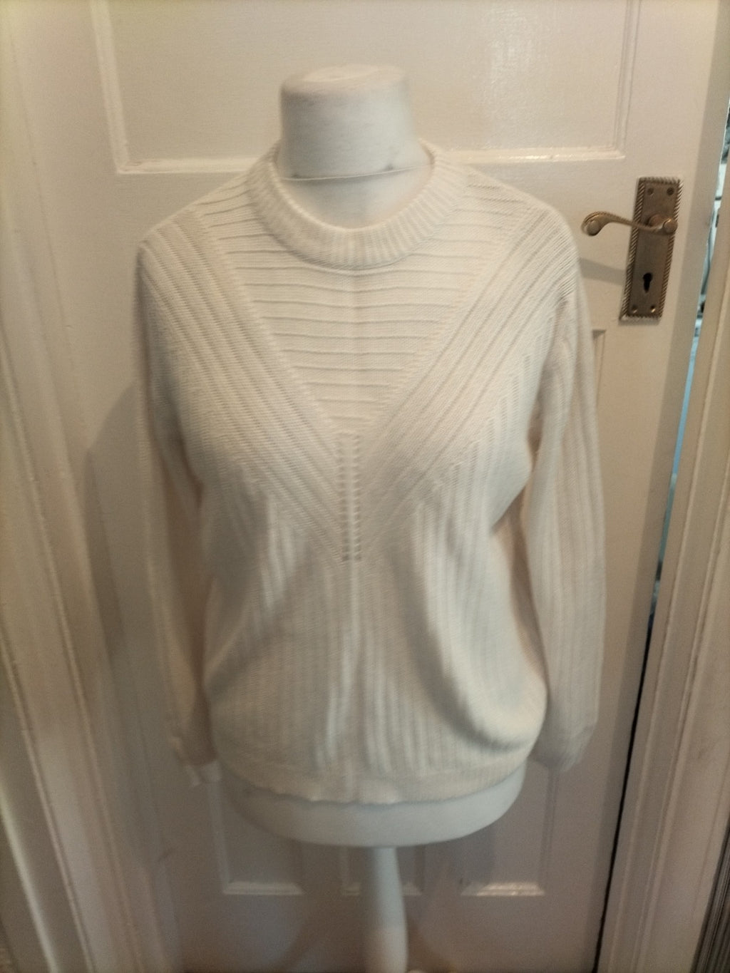 Ladies B.Young Size Medium White Knit Jumper