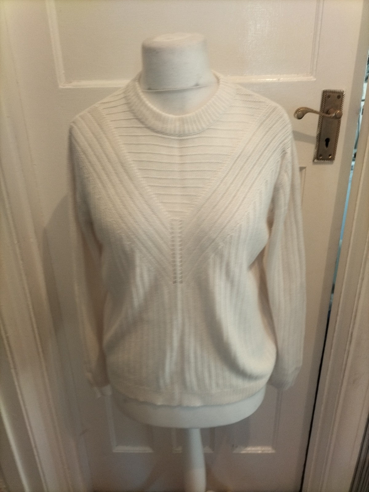 Ladies B.Young Size Medium White Knit Jumper