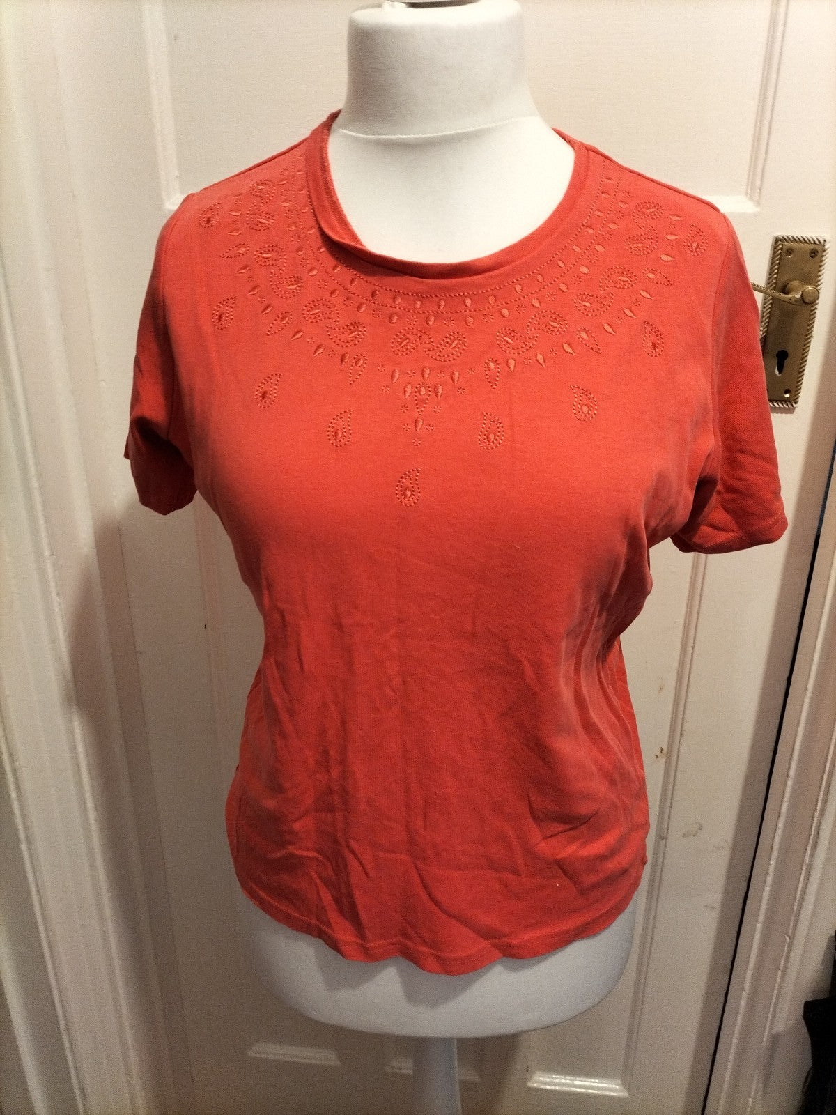 Ladies EWM Size 16 Coral Short Sleeved Tshirt
