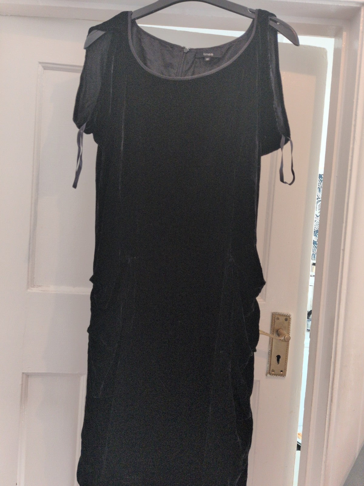 Linea 12 Dress Black Short Sleeve Lined