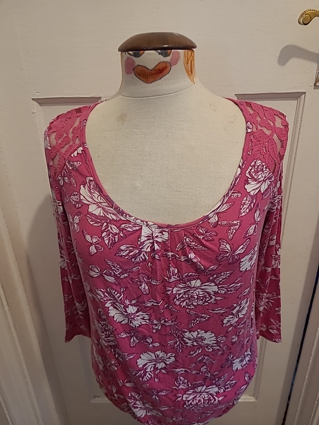 Ladies Tu Size 12 Two Tone Purple Floral Mid Sleeved Tshirt
