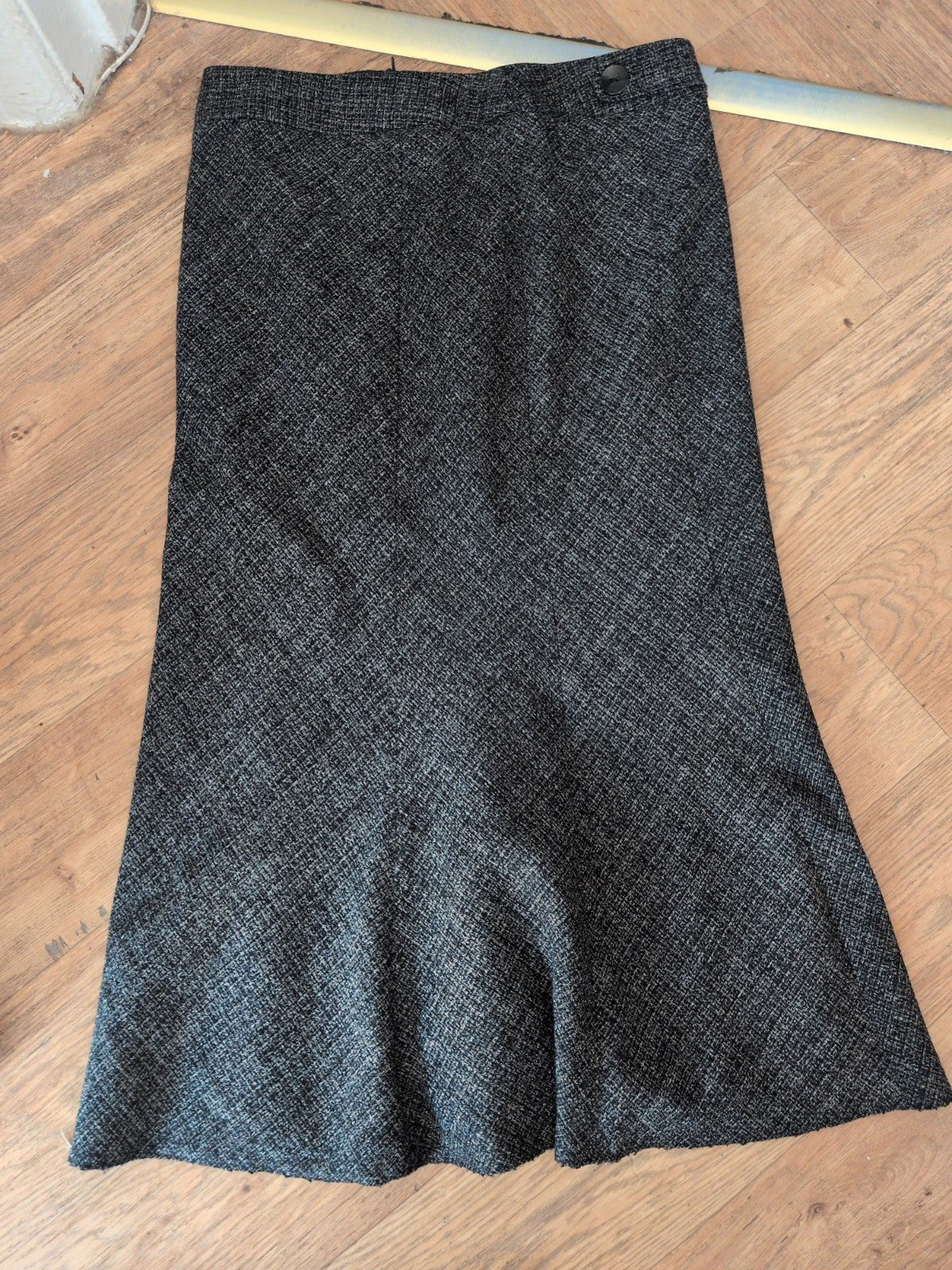 Papaya Tailoring 12 Flecked Black Long Length Lined Skirt