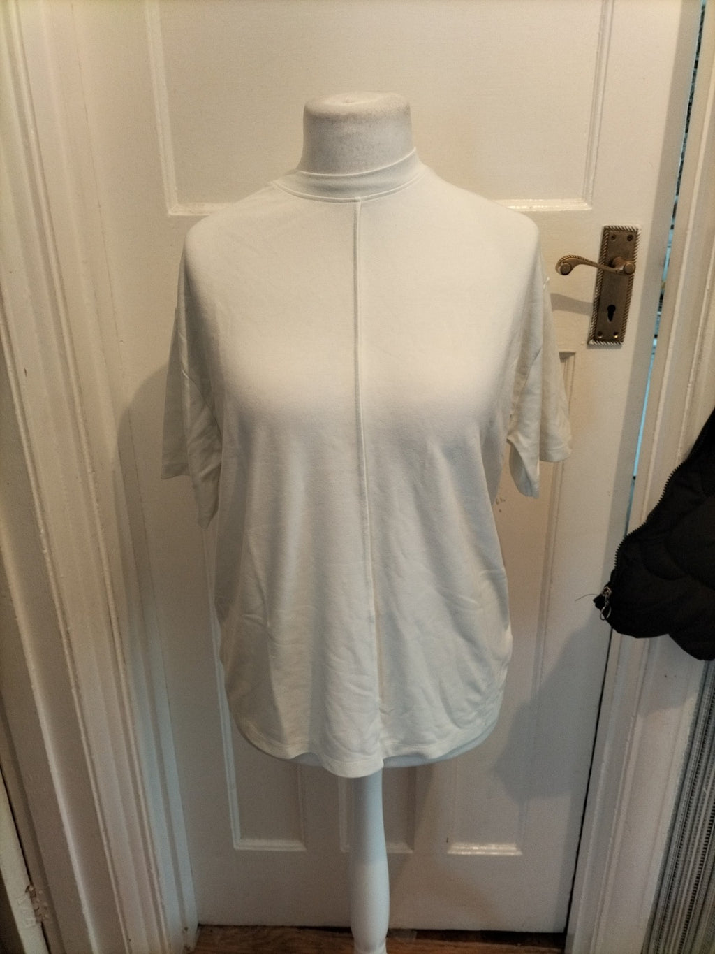 Ladies Tu Size 12 White Short Sleeved Tshirt Oversized