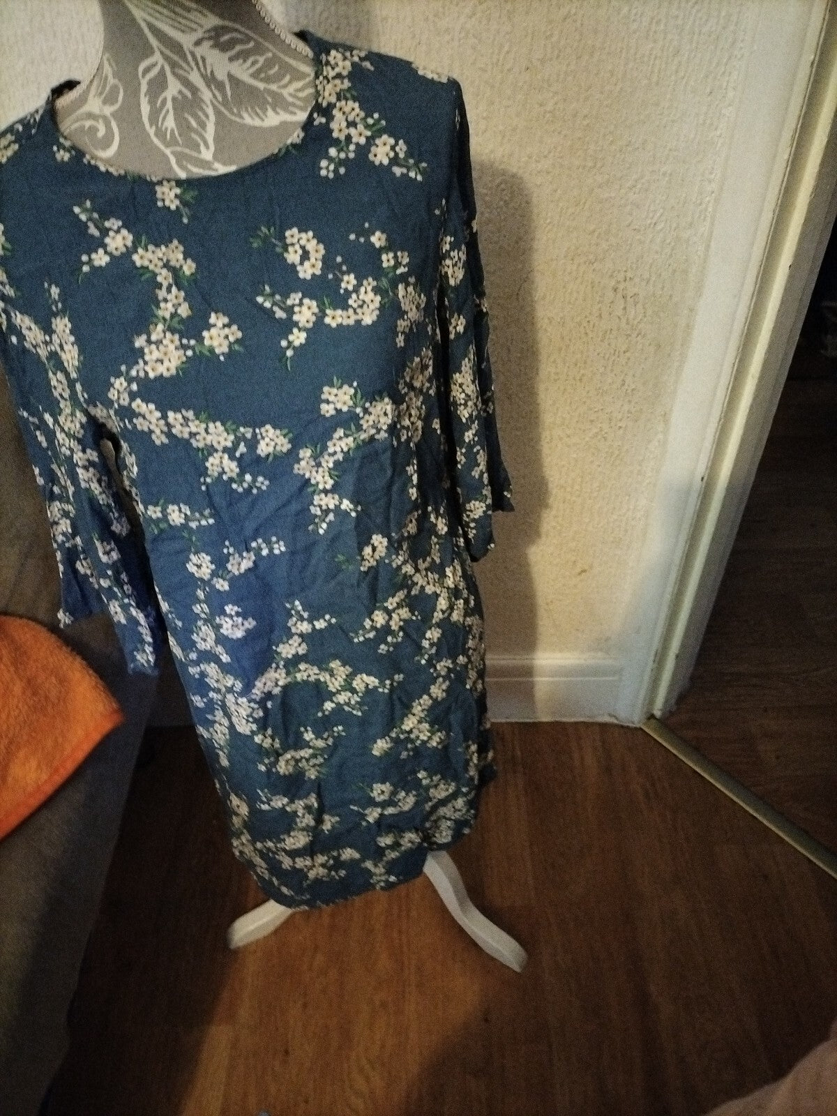 Ladies Size Medium Blue Floral Long Sleeved Dress