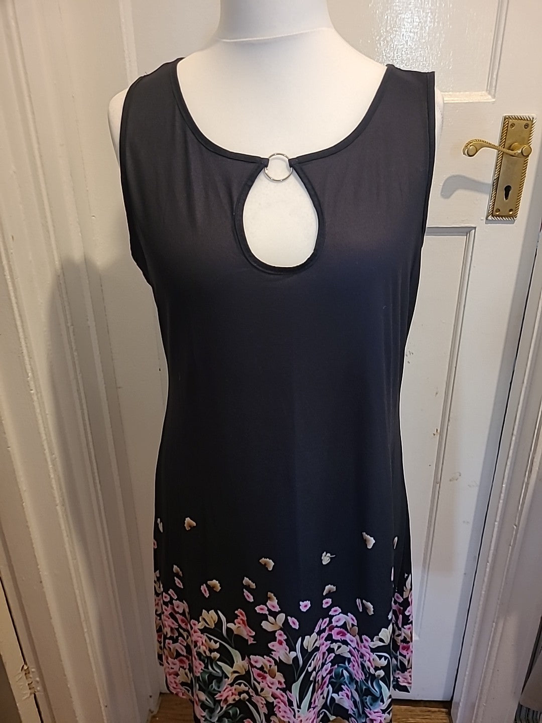 Ladies Size Large Black With Multi Floral Sleeveless Dress