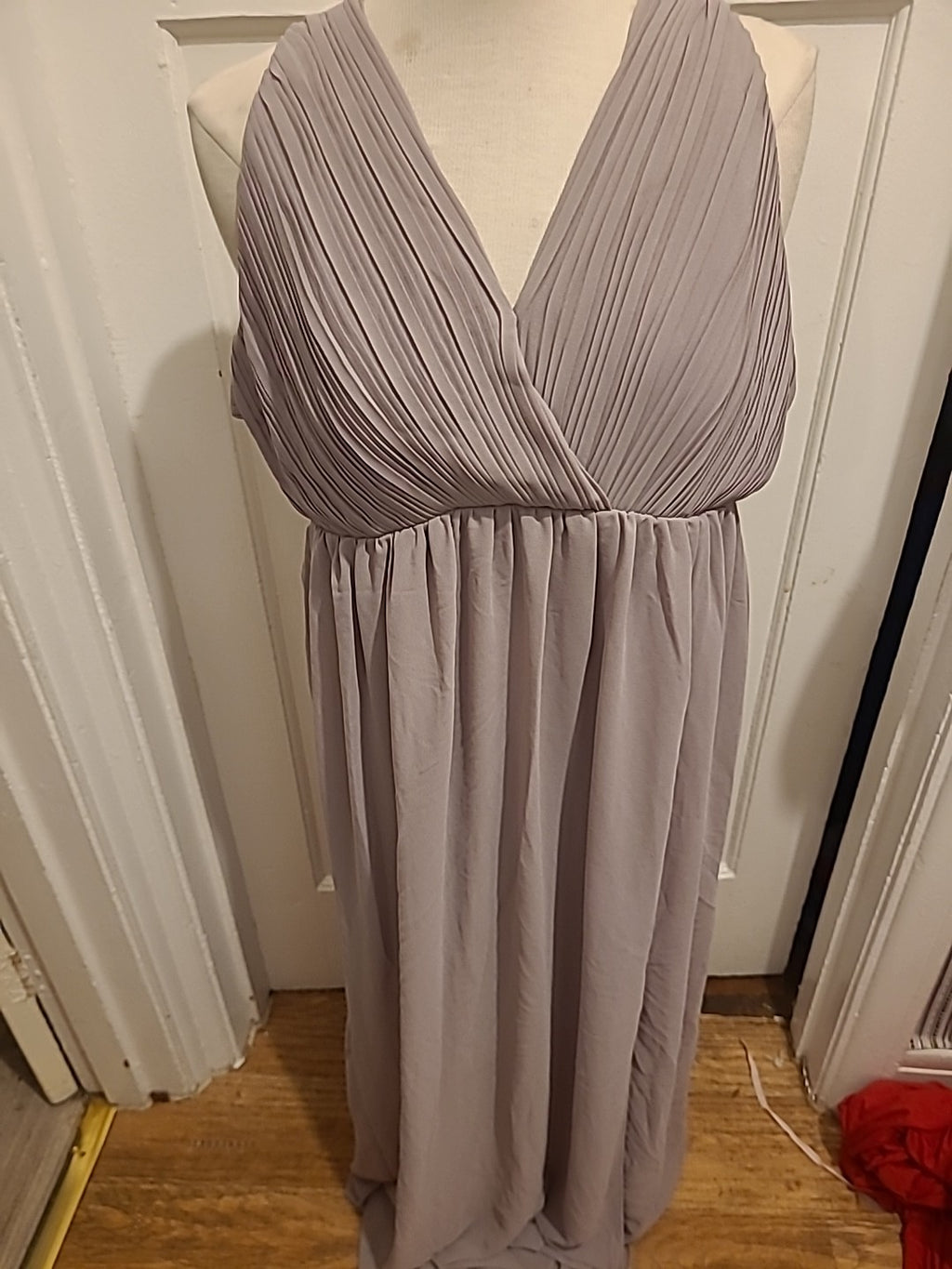 Ladies TFNC london Size 14-16 Pale Purple Sleeveless Evening Dress