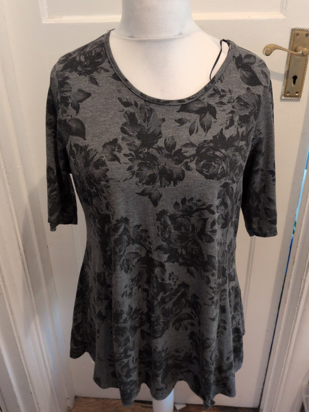 Originals 16 Grey And Black Floral Short Sleeve Blouse