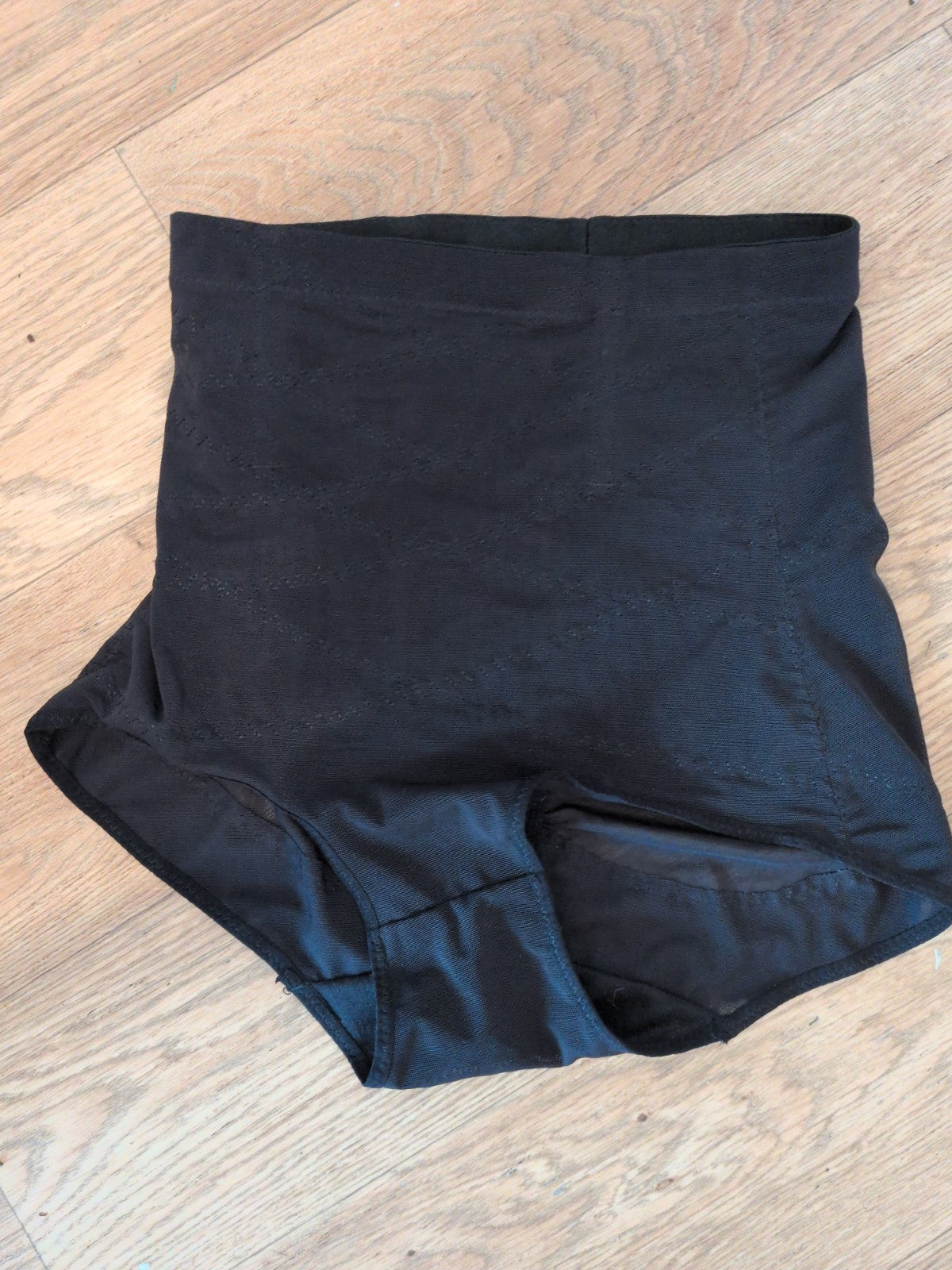Medium Black Shapewear