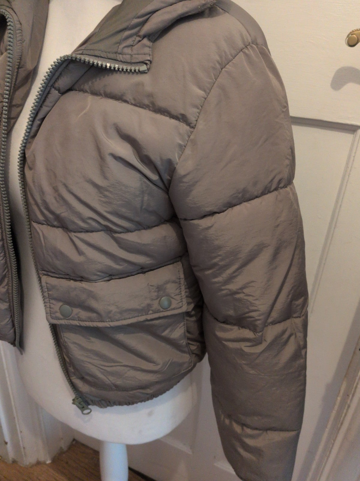 Divided XS Grey Long Sleeve Puffer Jacket