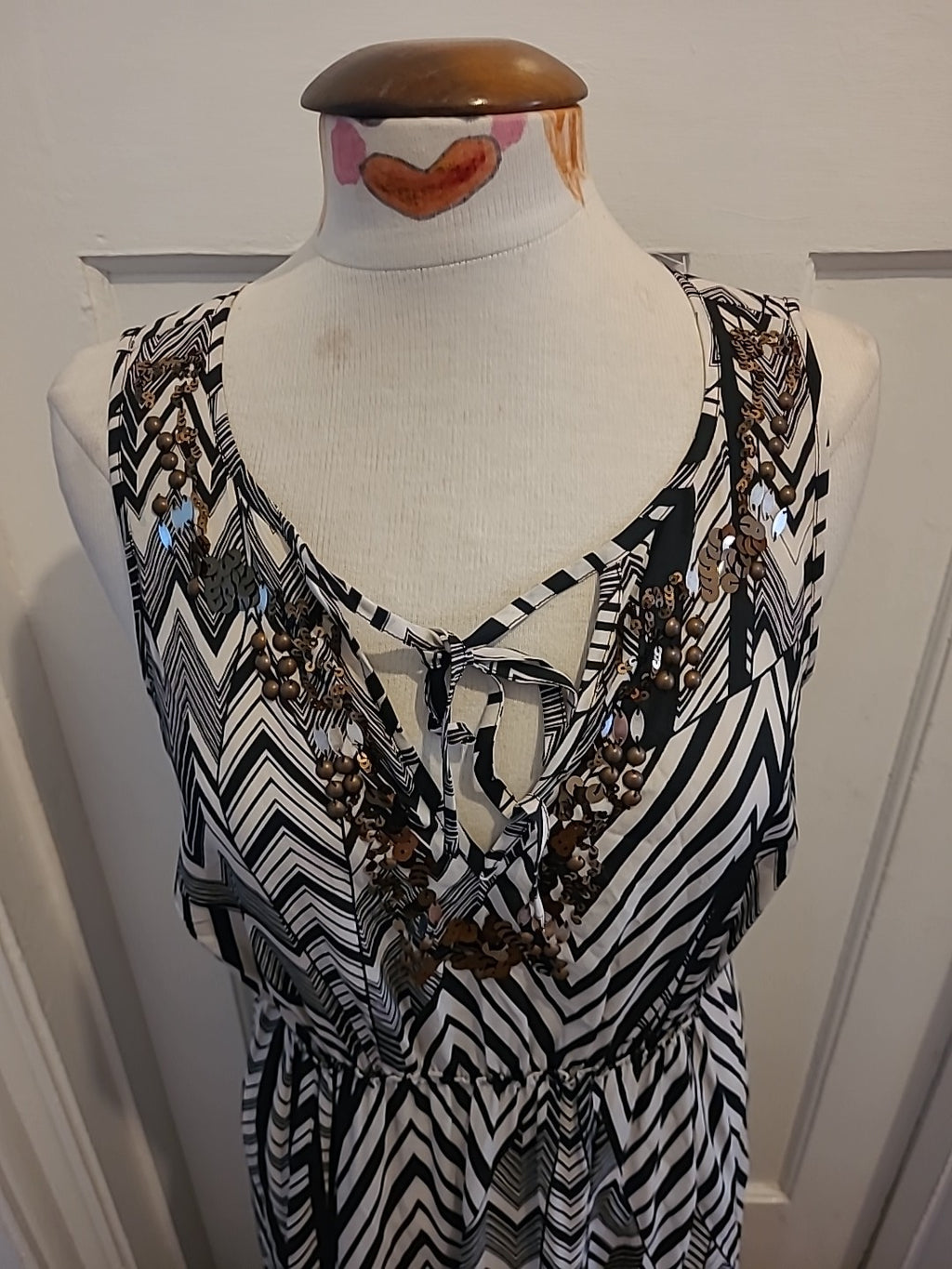 Ladies Marks And Spencer Size 14 Black/White Detailed Sleeveless Long Length...