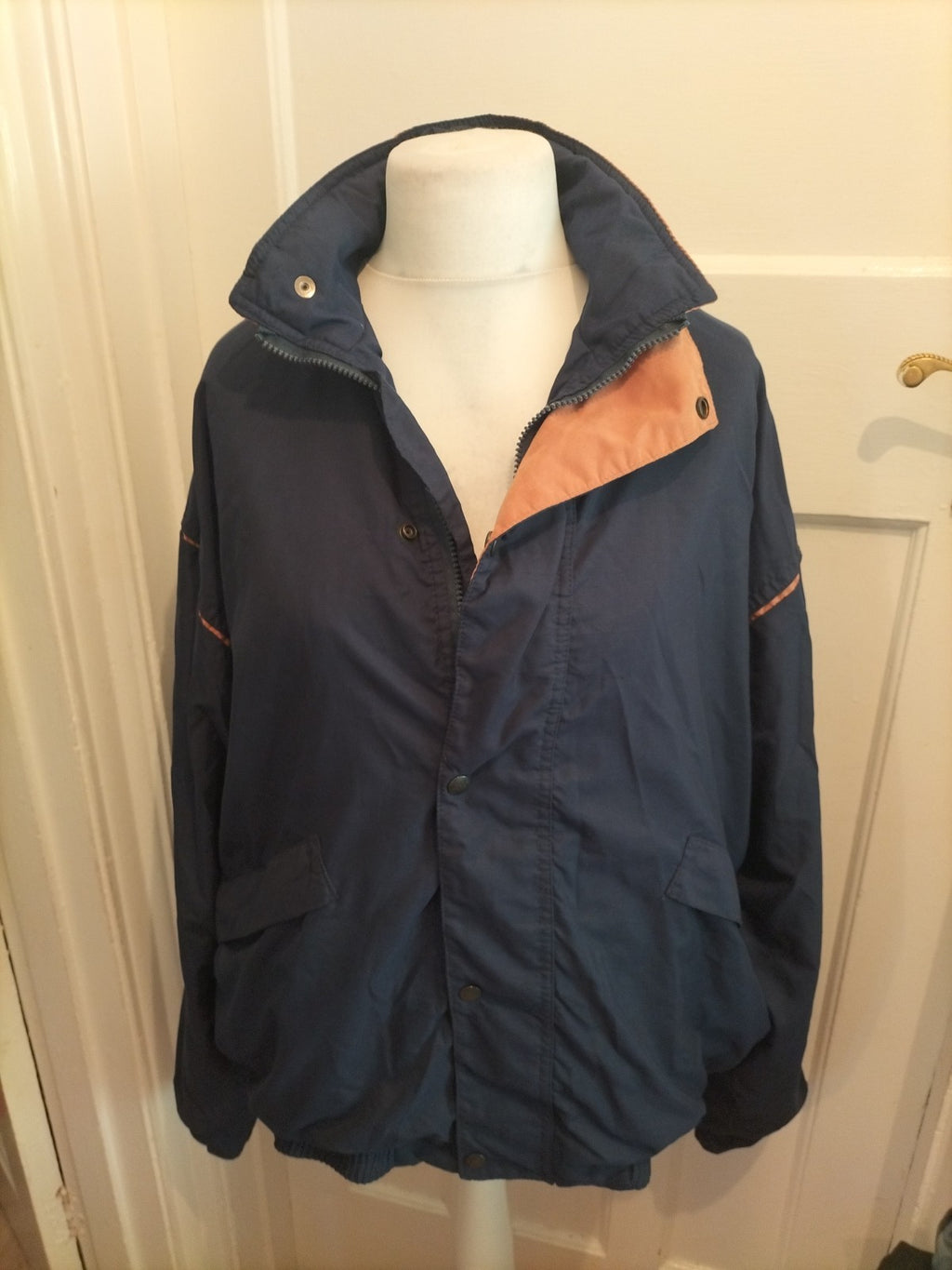 Mens Cape Crest Size M Navy Coat