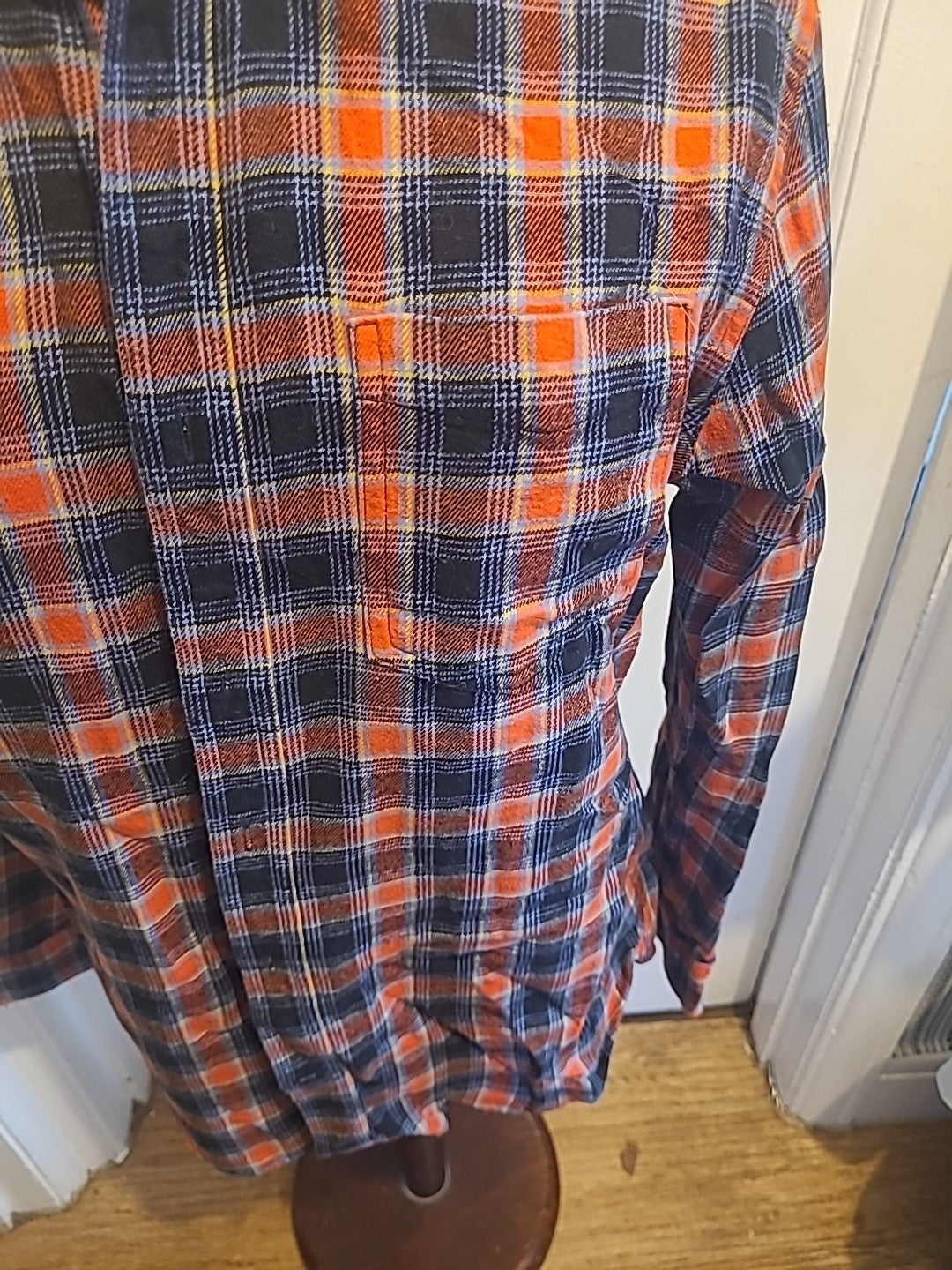 Mens Amazon Essentials Size Medium Navy Red Check Long Sleeved Shirt
