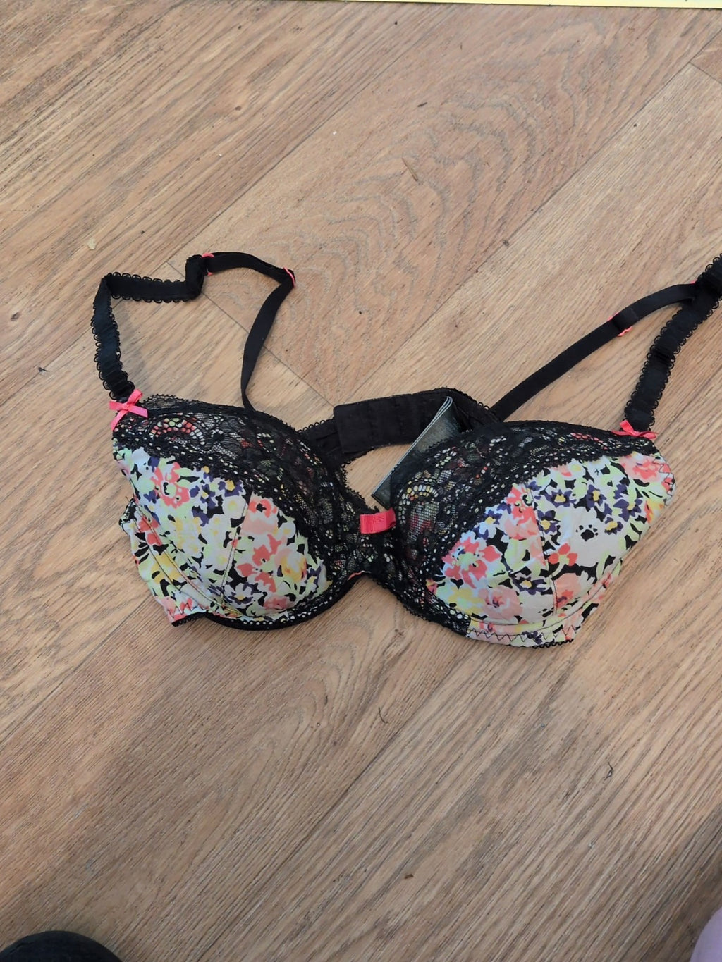 M&S 32B Black Floral Padded And Wired Bra