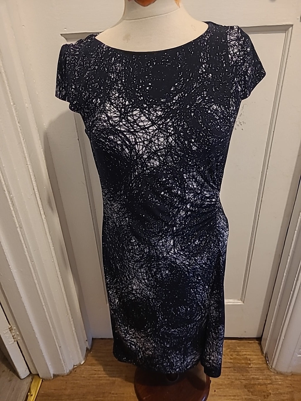 Ladies Marks And Spencer Size 14 Navy Short Sleeved Lined Dress