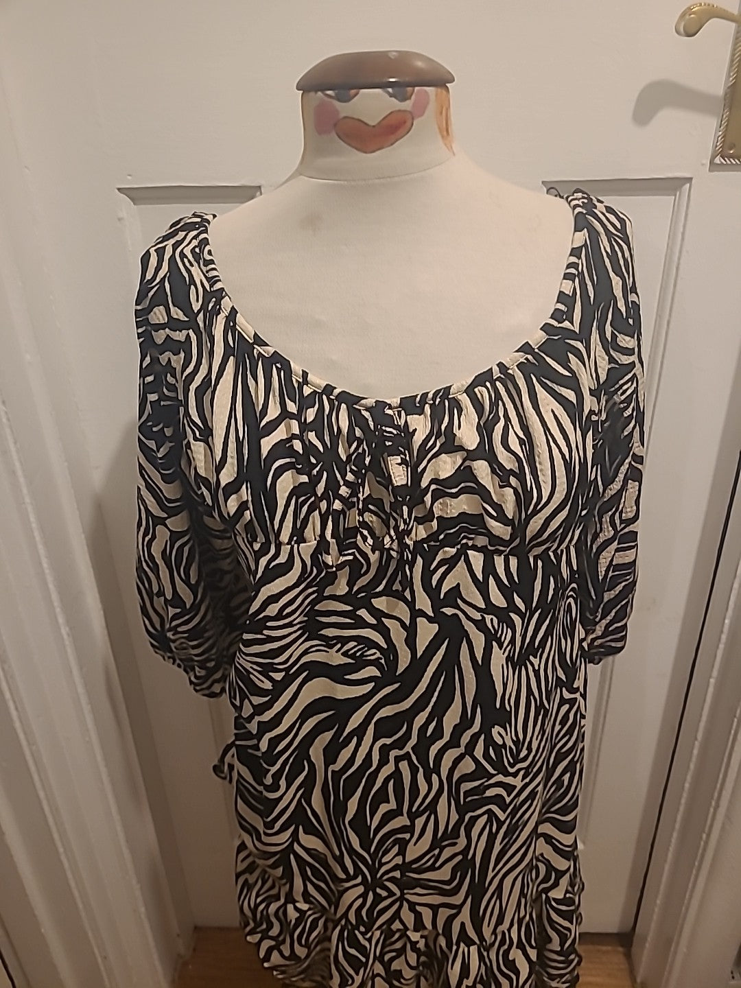 Ladies Pep&Co Size Large Beige And Black Dress