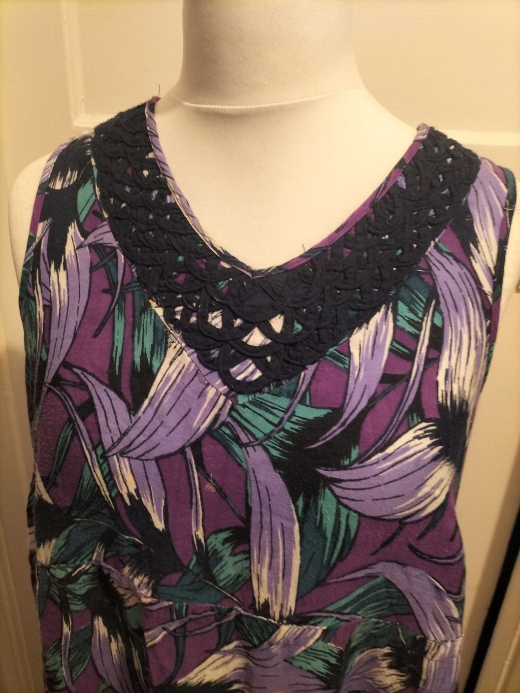 Ladies BM Casual Size 14 Purple Sleeveless Floral Dress