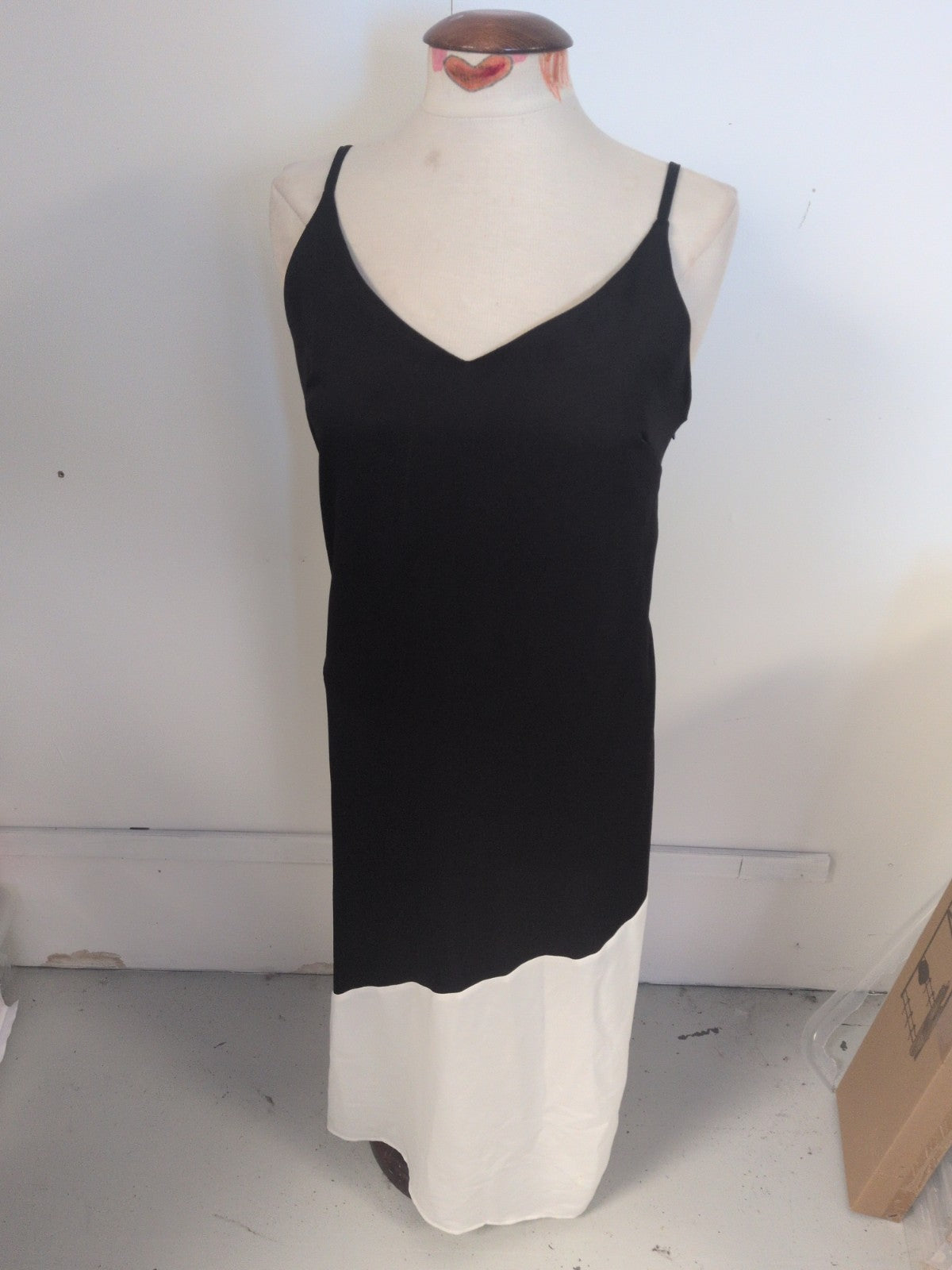 River Island 10 Black And White Sleeveless Dress