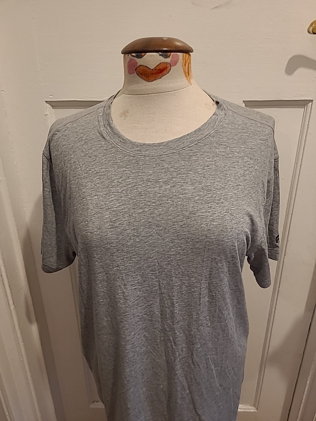 Mens Size Medium Grey Plain Short Sleeved Tee