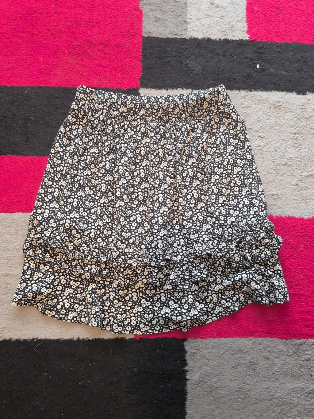 Ladies Next Size 6 Pale Beige And Black Floral Elasticated Skirt Knee Length
