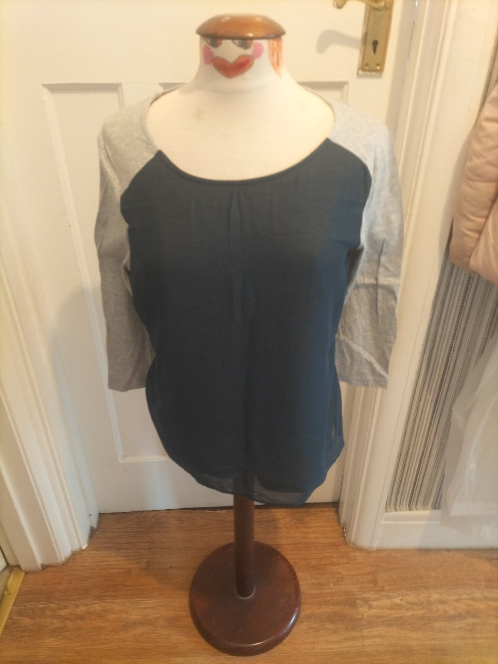 Ladies Crew Clothing Size 10 Navy Grey Long Sleeved Tshirt
