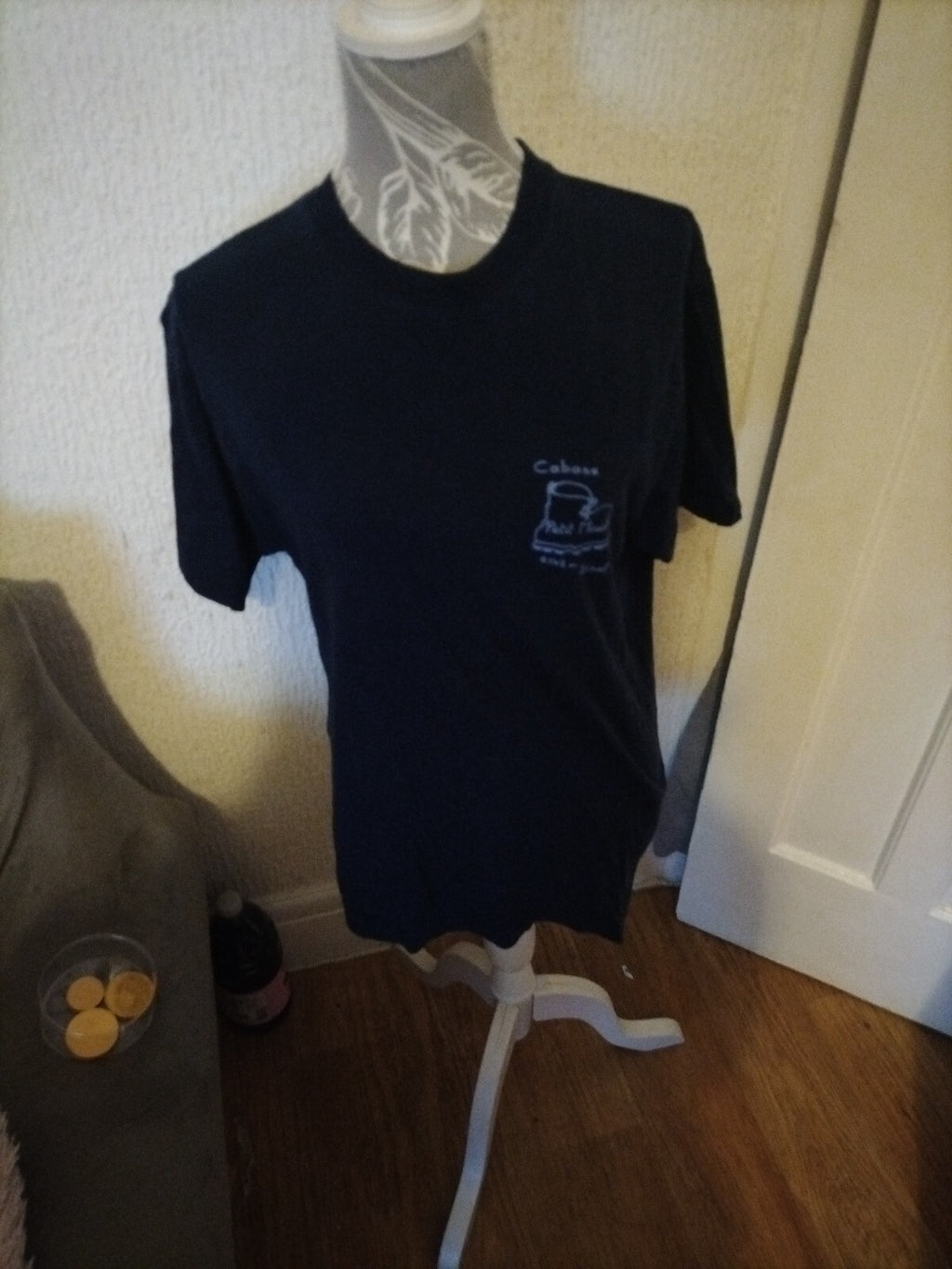 Mens Whale Size Small Blue Short Sleeved Tshirt