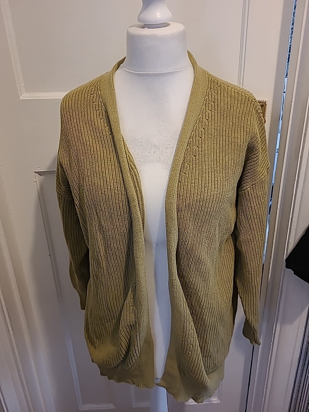 Ladies Primark Size 12-14 Khaki Ribbed Cardigan
