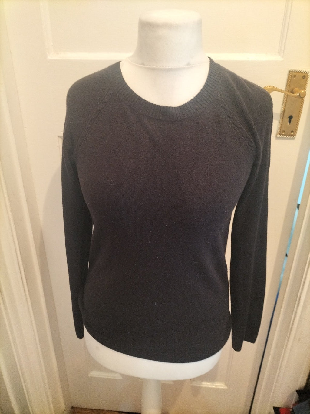 Ladies Tu Size 8 Black Round Neck Long Sleeved Jumper Pullover