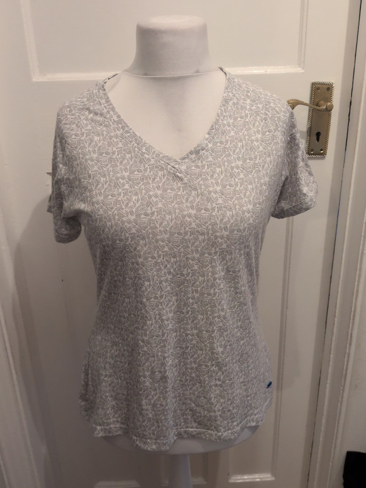 Ladies Trespass Size 14 Grey And White Patterned Short Sleeved T-shirt