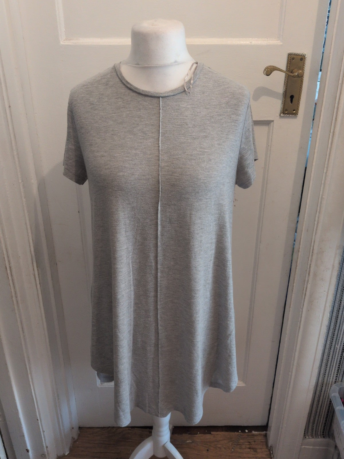 Ladies Primark Size M Grey Short Sleeve Long Blouse