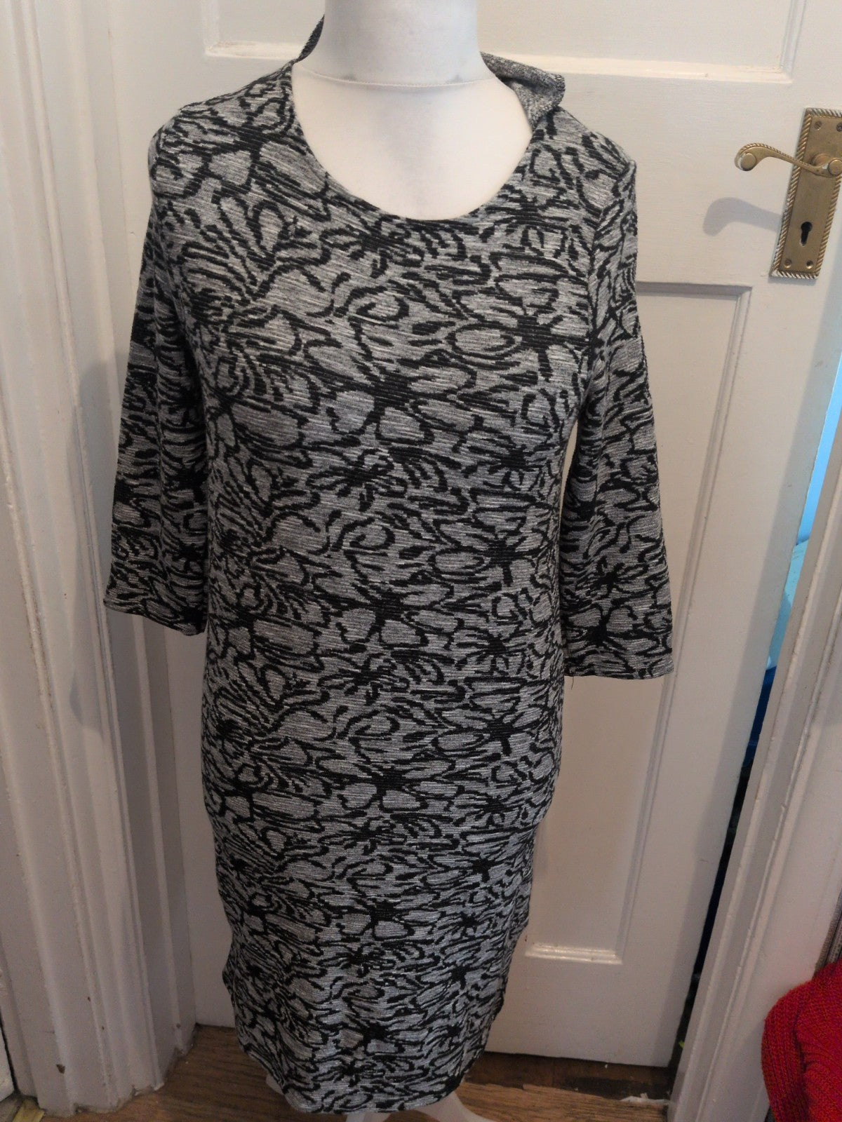 Tu 8 Grey And Black Patterned 3/4 Sleeve Dress