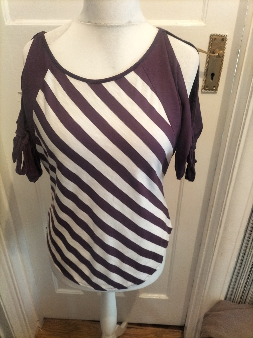 Ladies Lavi Vani Size M Purple And White Blouse